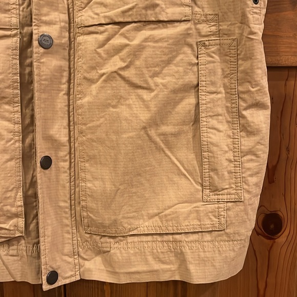 Eddie Bauer Vest😊 - Picture 4 of 12